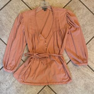 Chic V-Neck Blouse with Pleats and Belt